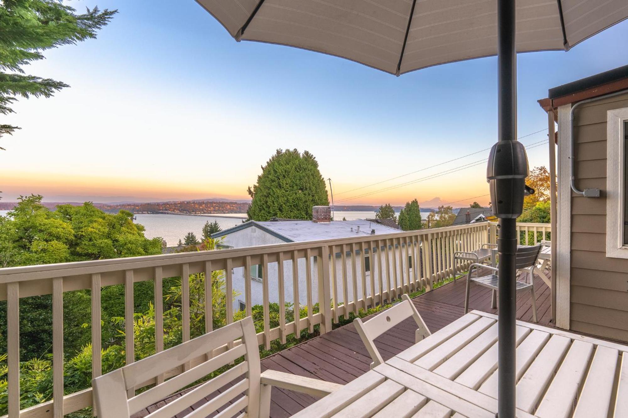 Sunrise On Lake Washington Βίλα Σιάτλ Εξωτερικό φωτογραφία